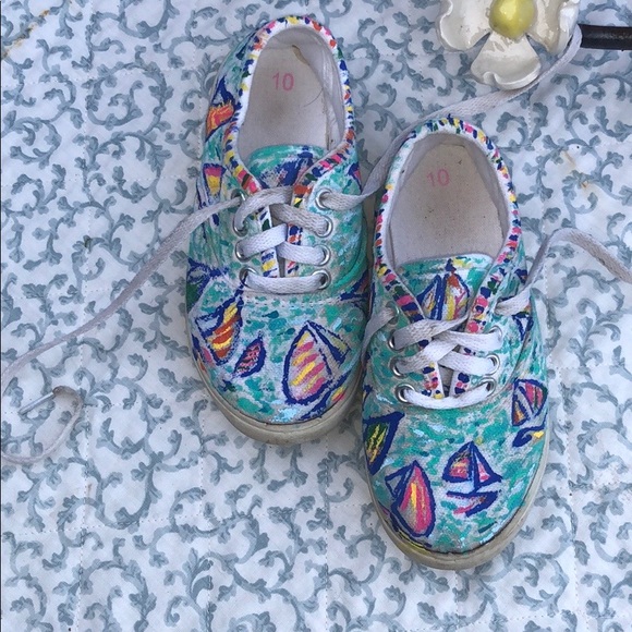 Lilly Pulitzer painted print sneakers - Picture 5 of 5
